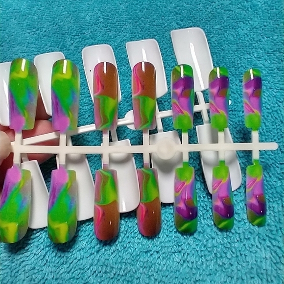 Press on nails colorful multicolor watercolor nail set green yellow purple - Picture 2 of 2